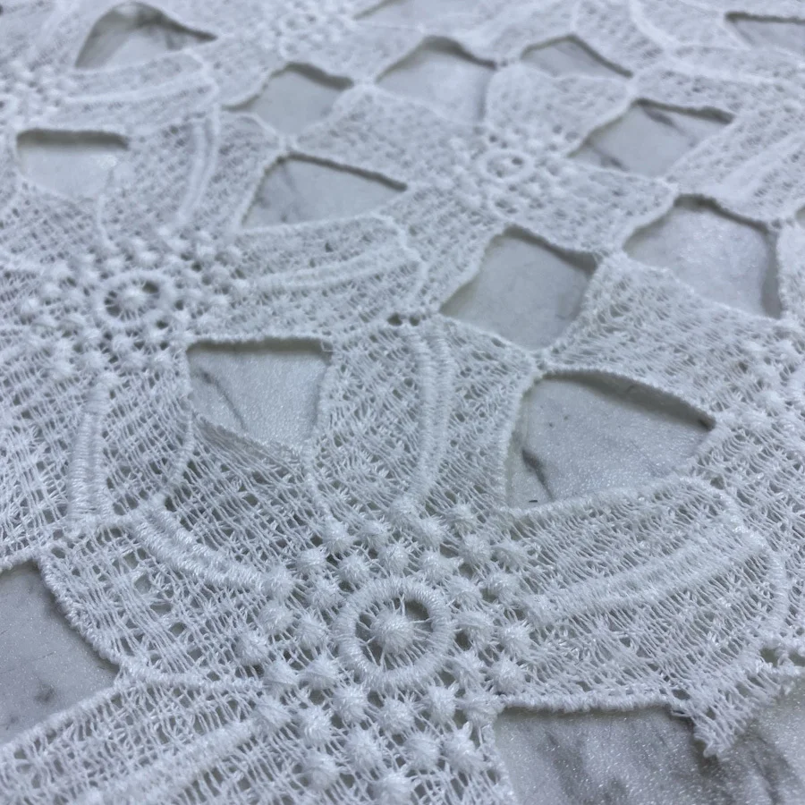 Beyaz Koton Dantel Kumaş 35