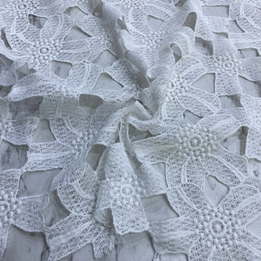 Beyaz Koton Dantel Kumaş 35