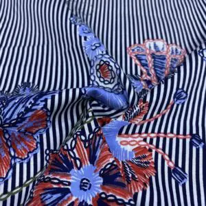 Çizgili Çiçekli Pamuk Poplin Kumaş 130 Çizgili Çiçekli Pamuk Poplin Kumaş 130