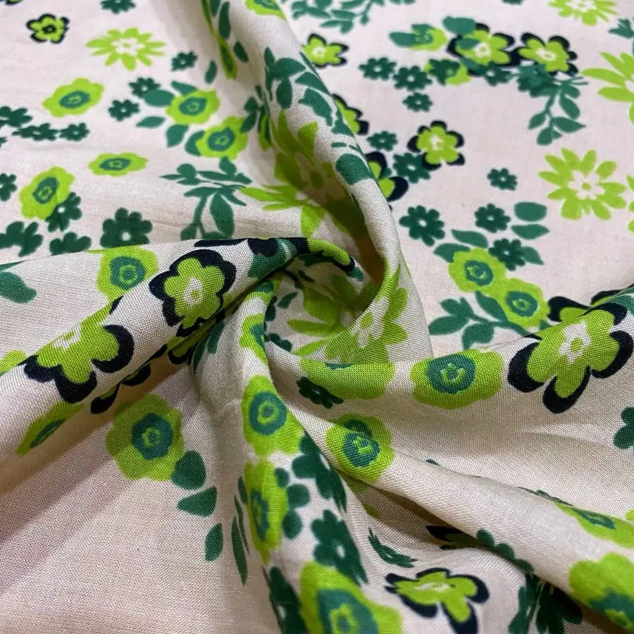 Fıstık Yeşili Çiçekli İpek Vual Kumaş 107