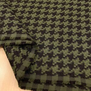 Haki Kazayağı Desenli Poliviskon Şanel Kumaş 145