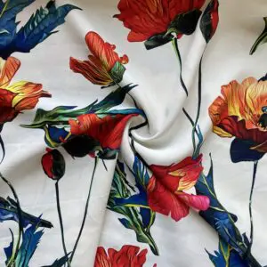 Özel Tasarım Beyaz Desenli Jorjet Krep Kumaş 40