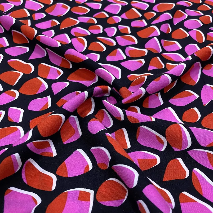 Pembe Geometrik Desenli İpek Viskon Kumaş 415