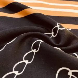 Siyah Zincir Desenli Saten Kumaş 90