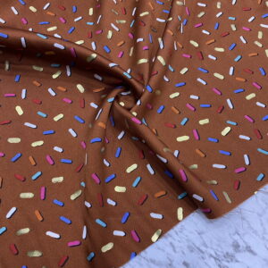 Bej Üzerine Rengarenk Saten Kumaş 127