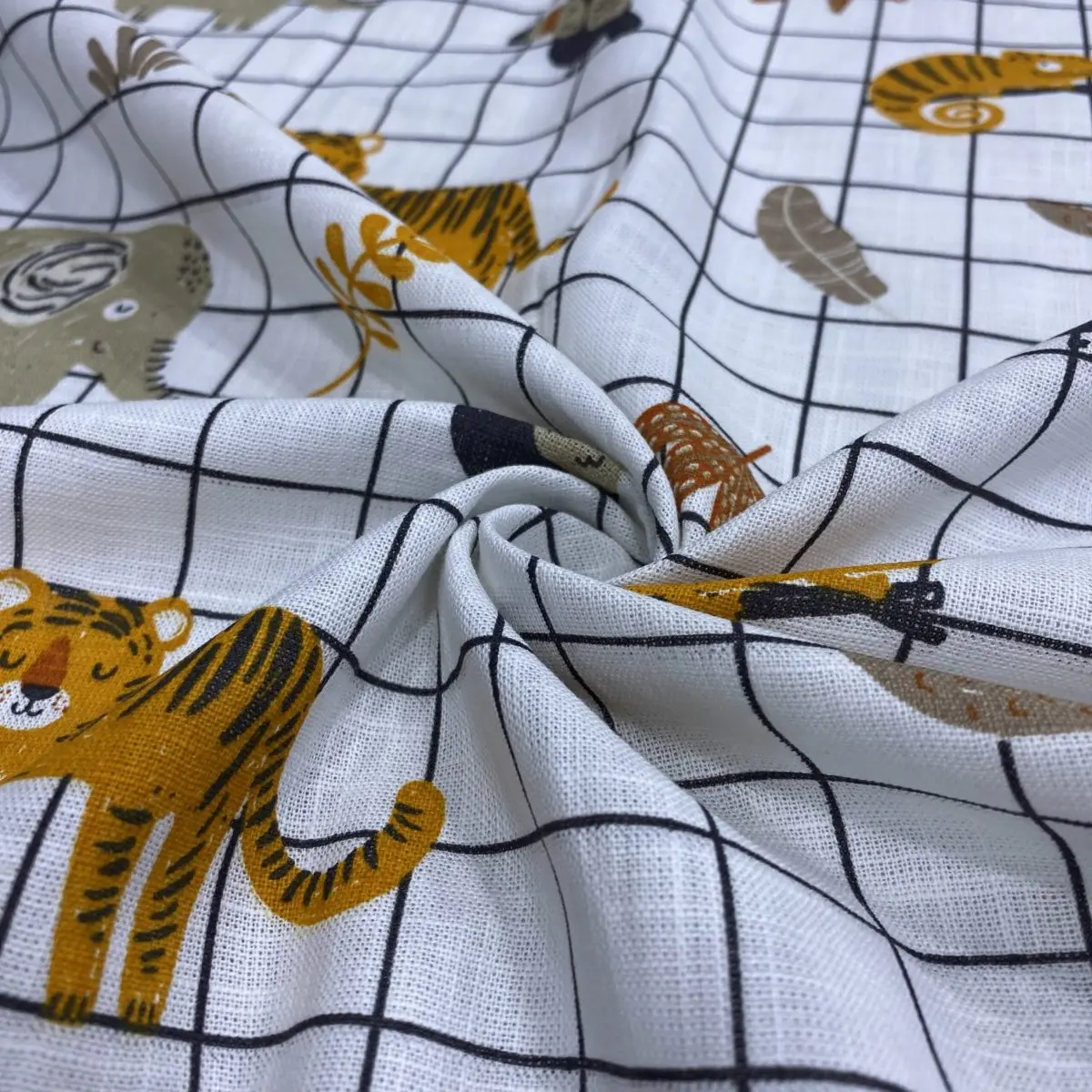 Pastel Tonlu Tropikal Desenli Ham Keten Kumaş 61 Pastel Tonlu Tropikal Desenli Ham Keten Kumaş 61