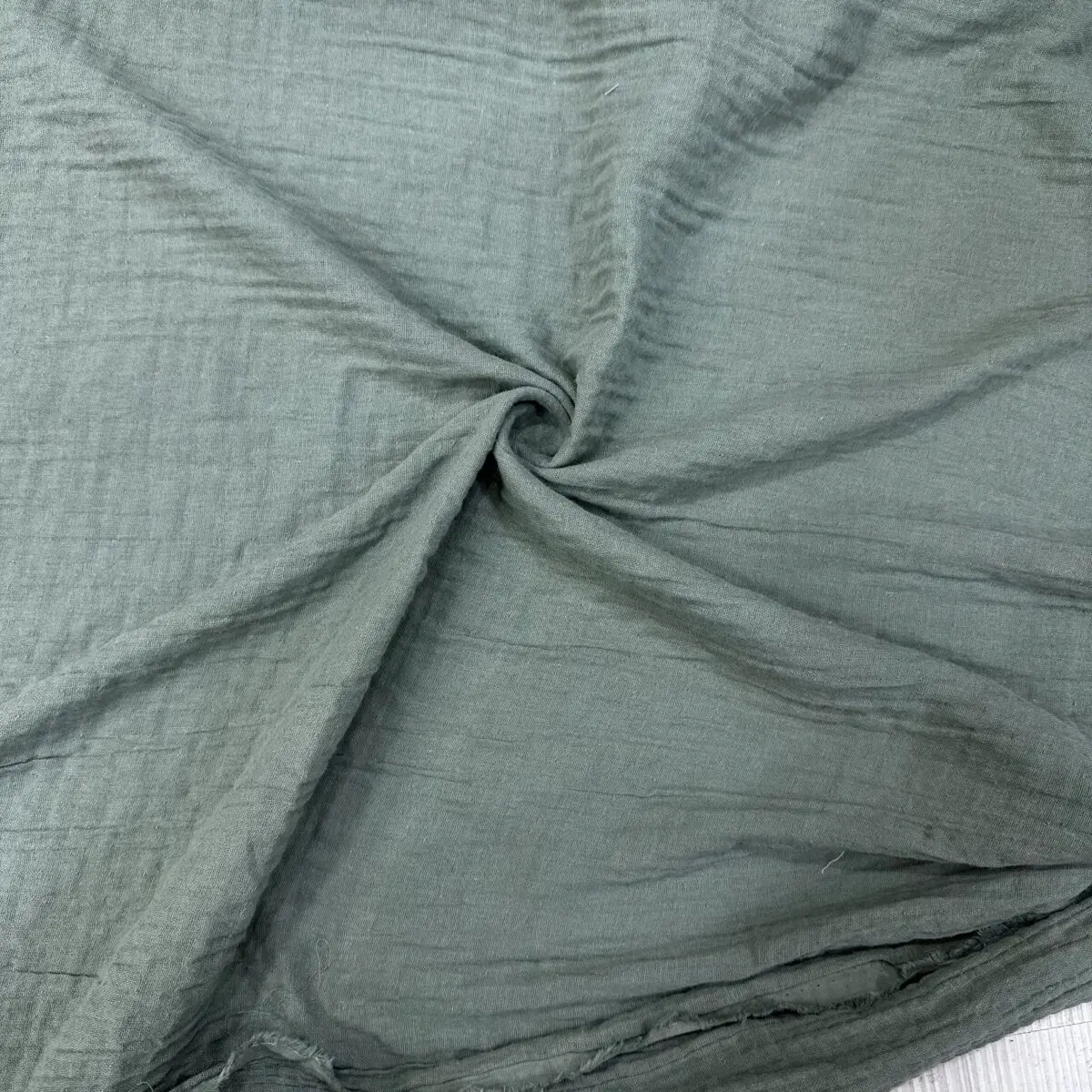 Haki Müslin Kumaş 02