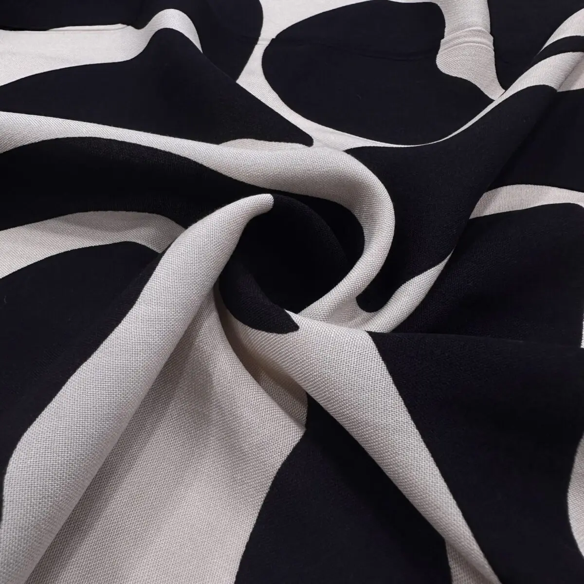 Zebra Desenli Pamuk Viskon Kumaş 623 Zebra Desenli Pamuk Viskon Kumaş 623