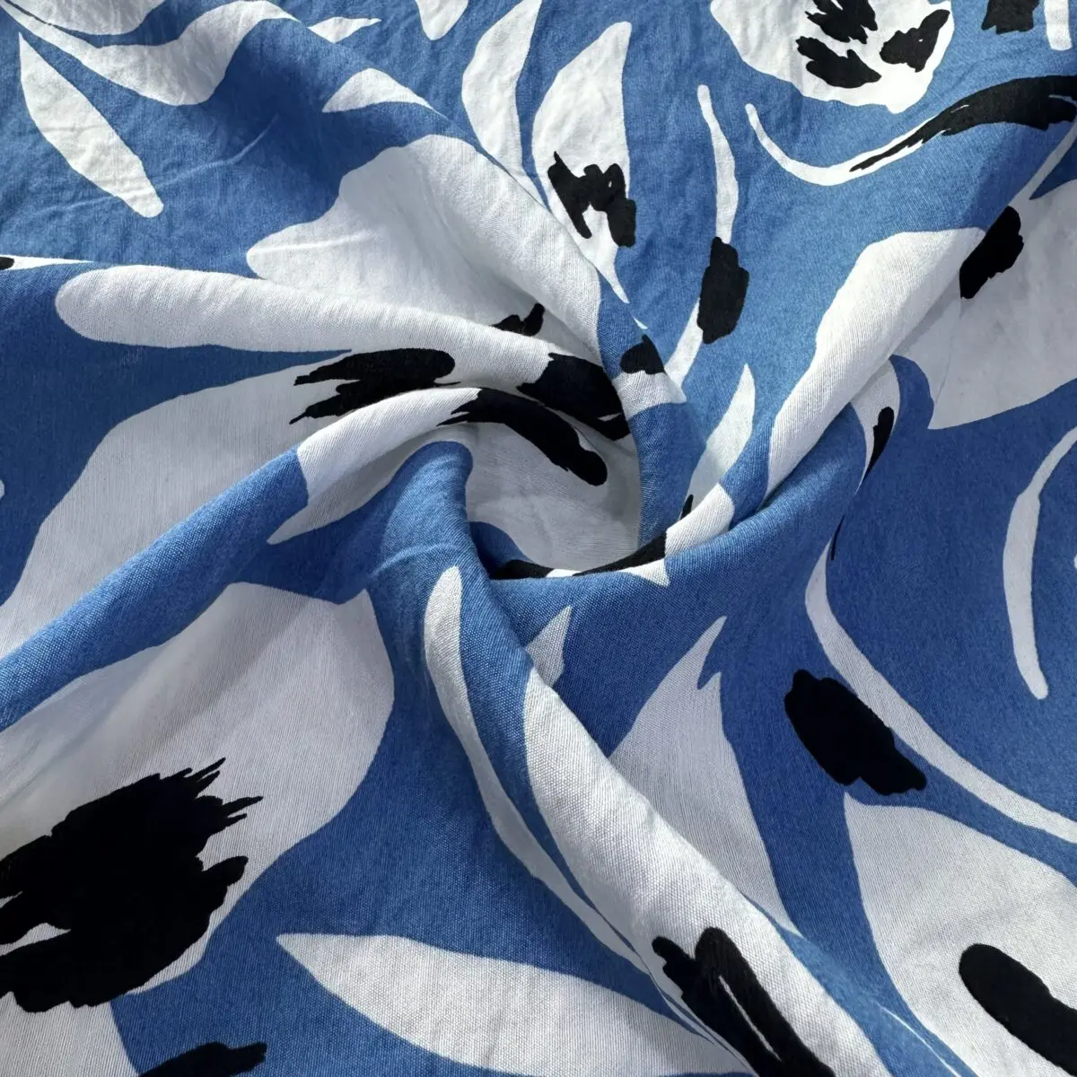 Desenli Ayrobin Kumaş 37