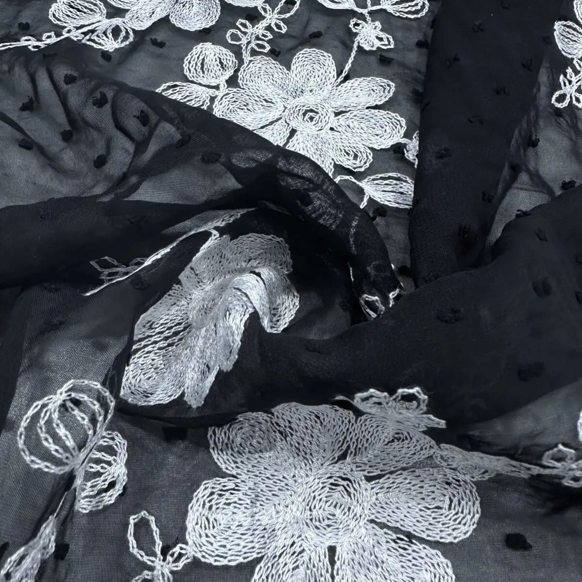 İşlemeli Şifon Kumaş 187