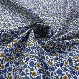 Çıtır Çiçek Desenli Pamuk Poplin Kumaş Çıtır Çiçek Desenli Pamuk Poplin Kumaş