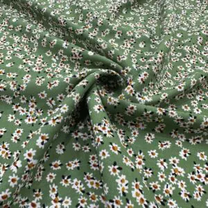 Yeşil Tabanlı Çiçek Desenli Pamuk Viskon Kumaş