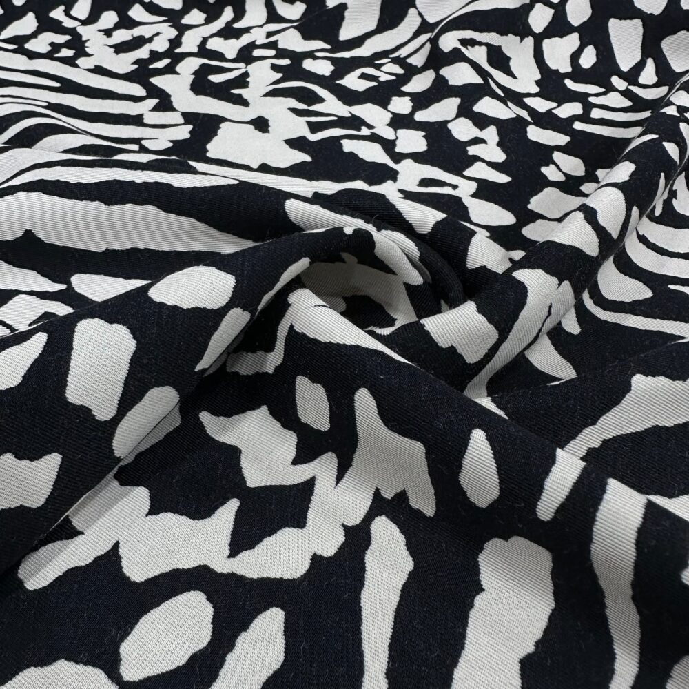 Geometrik Desen Saten Kumaş