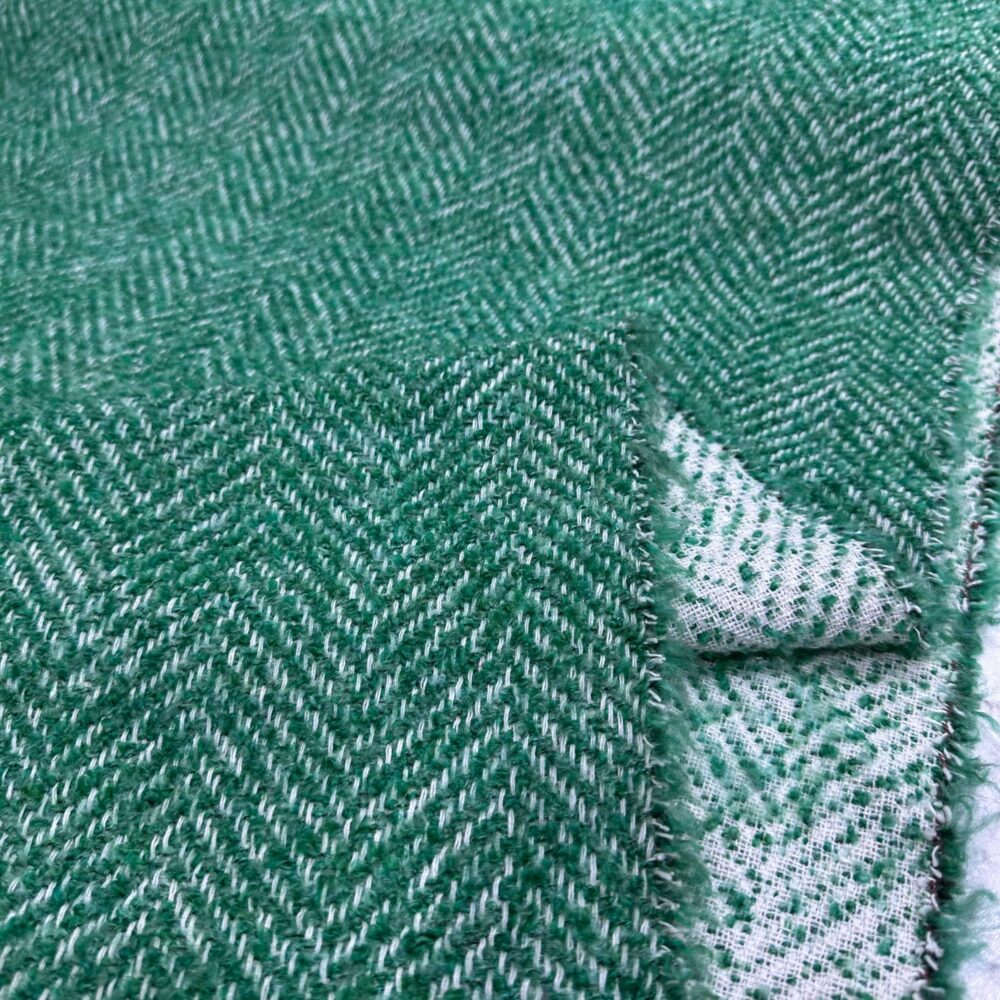 Çam Yeşili Balıksırtı Buklet Kumaş Çam Yeşili Balıksırtı Buklet Kumaş