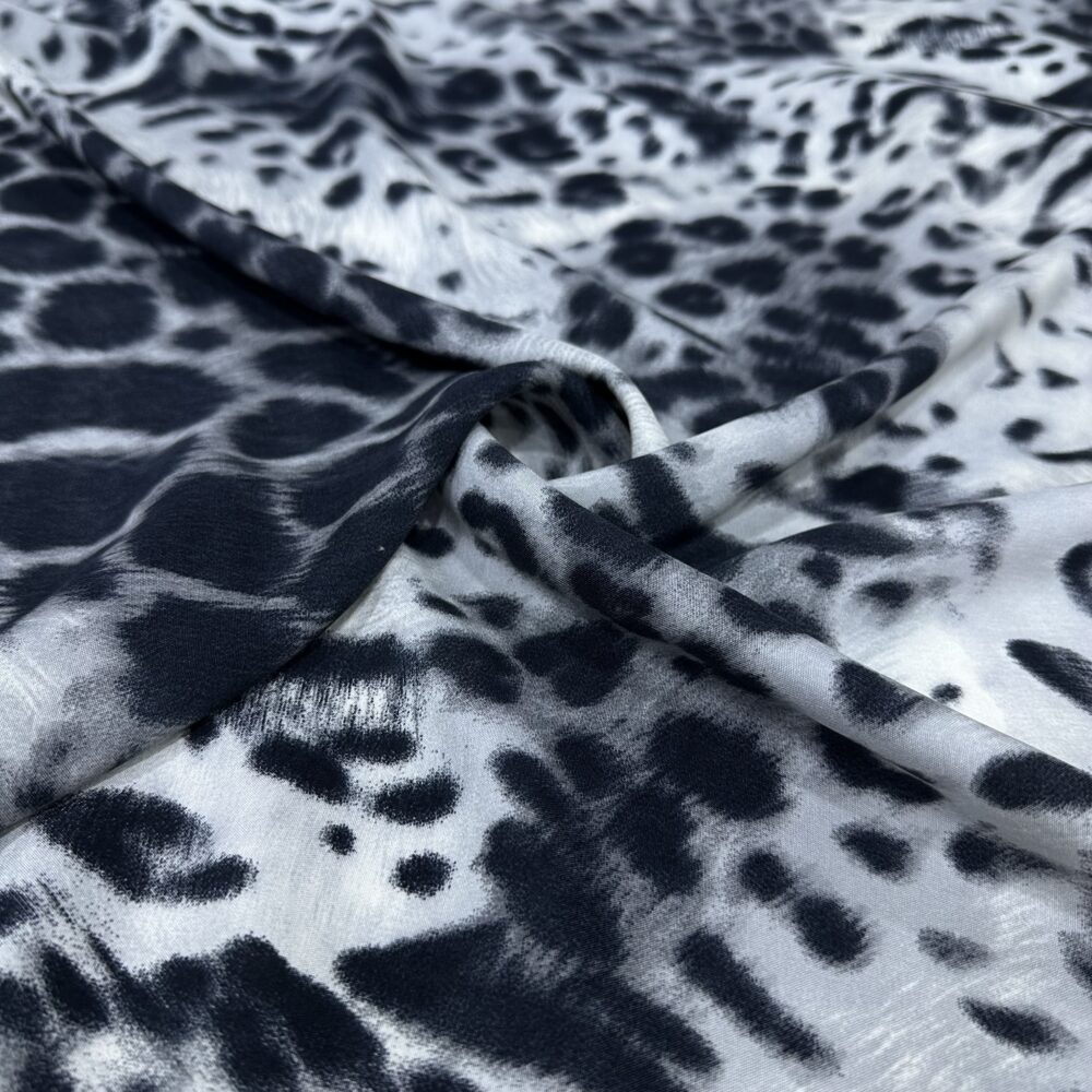 Siyah Leopar Desenli Vual Kumaş