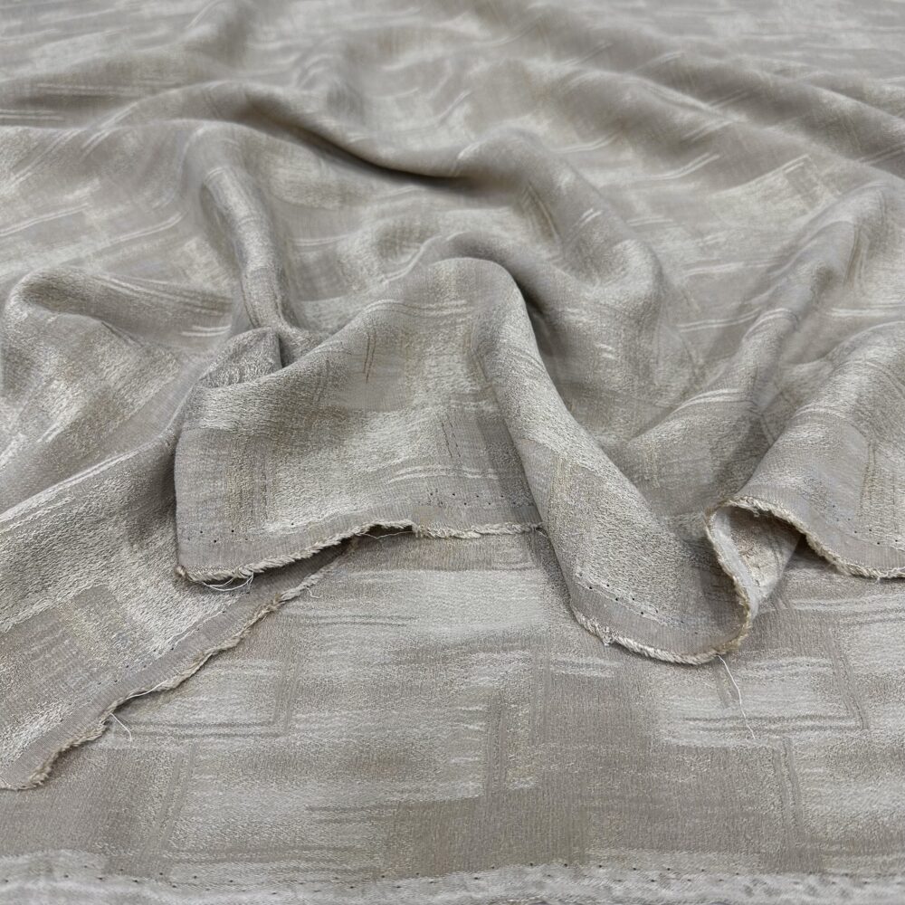 Kum Beji Desenli İpek Cupra Kumaş